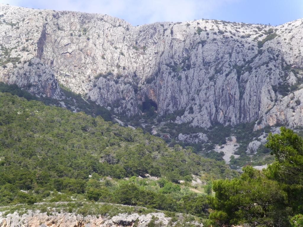 Apartmani Anja Sveta Nedelja  Εξωτερικό φωτογραφία