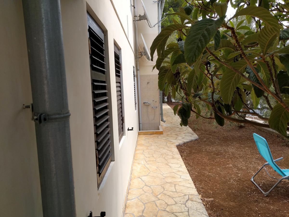 Apartmani Anja Sveta Nedelja  Εξωτερικό φωτογραφία